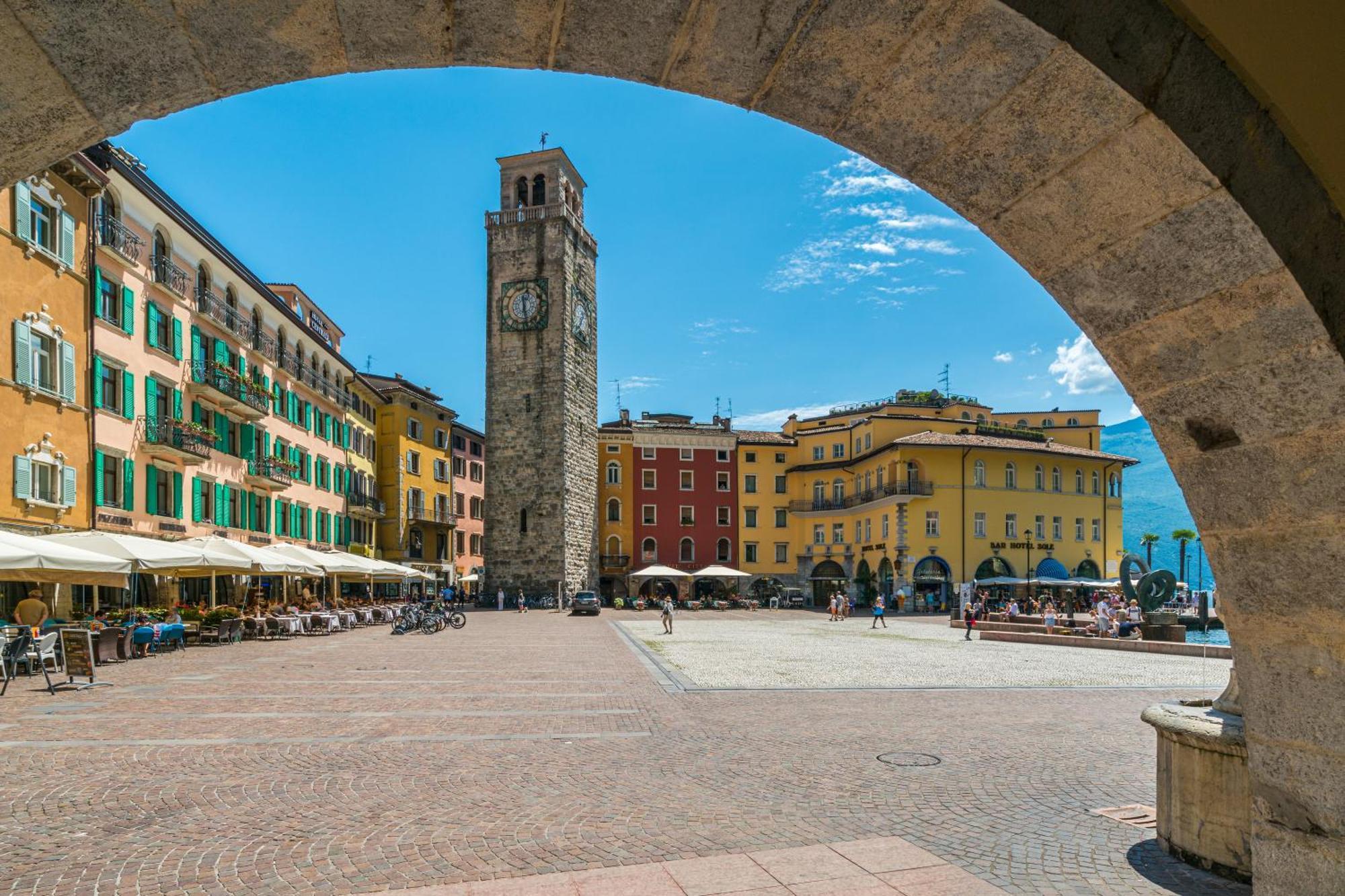 Lake View Historical Center Apartment - Happy Rentals Riva del Garda Esterno foto